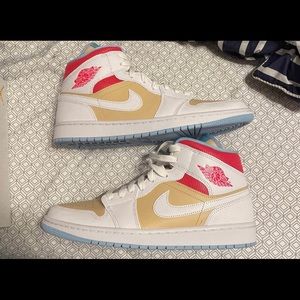 Brand New Air Jordan 1 Mid SE “Sesame”